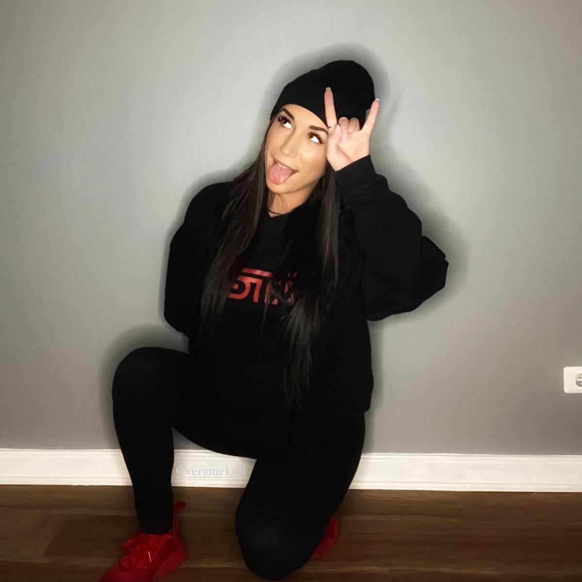 Vera Mekuli  (1).jpg