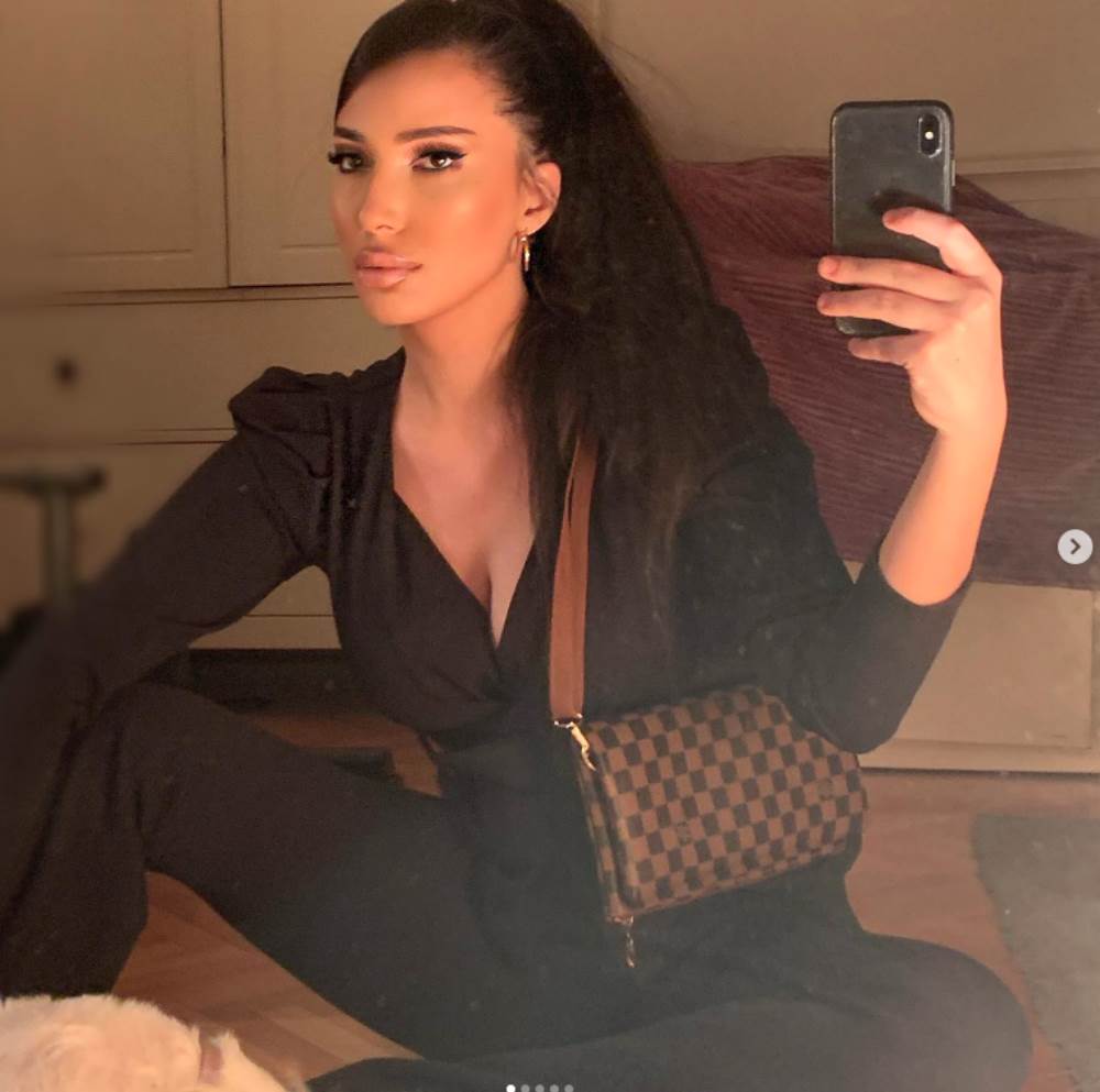 mina joksimović1.png