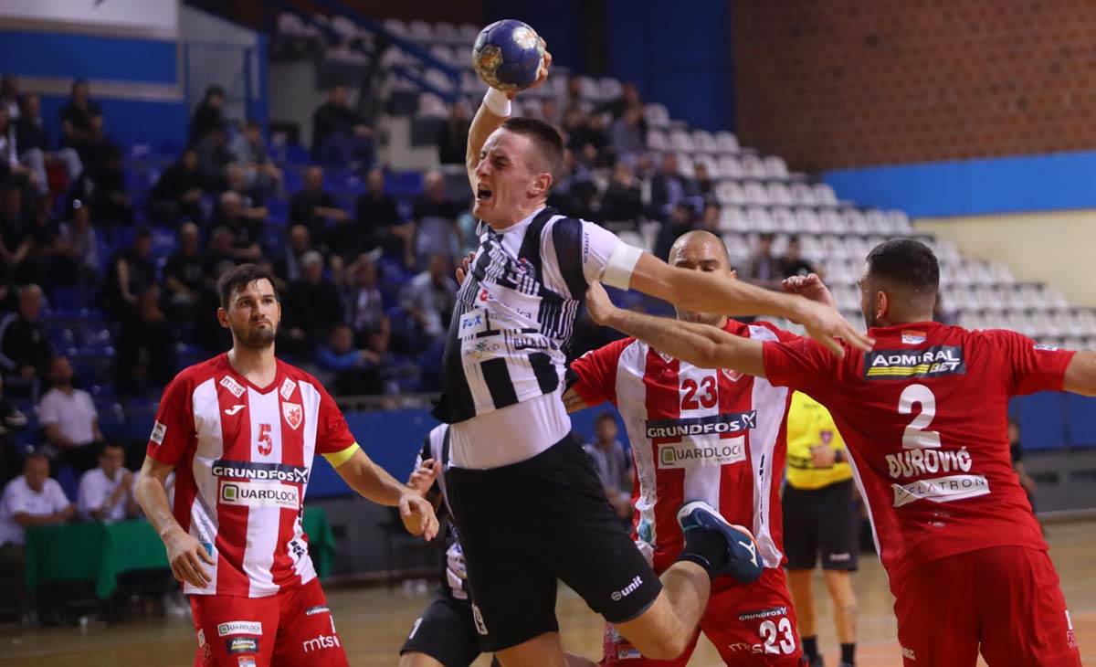 Partizan Zvezda rukomet  (11).jpg