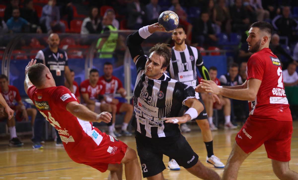 Partizan Zvezda rukomet  (12).jpg