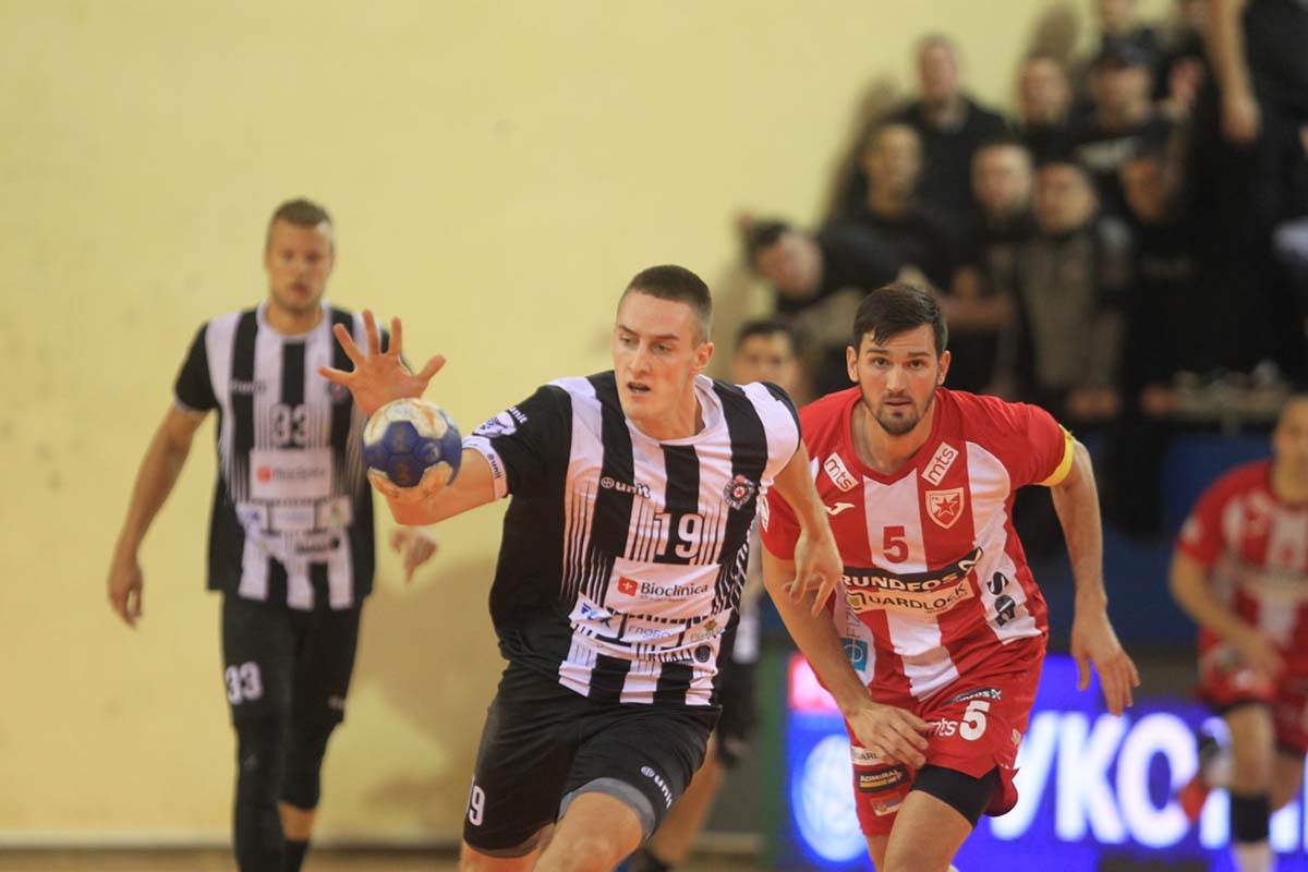 Partizan Zvezda rukomet  (13).jpg