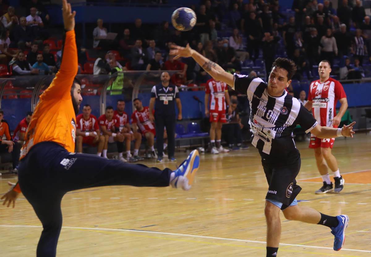 Partizan Zvezda rukomet  (15).jpg