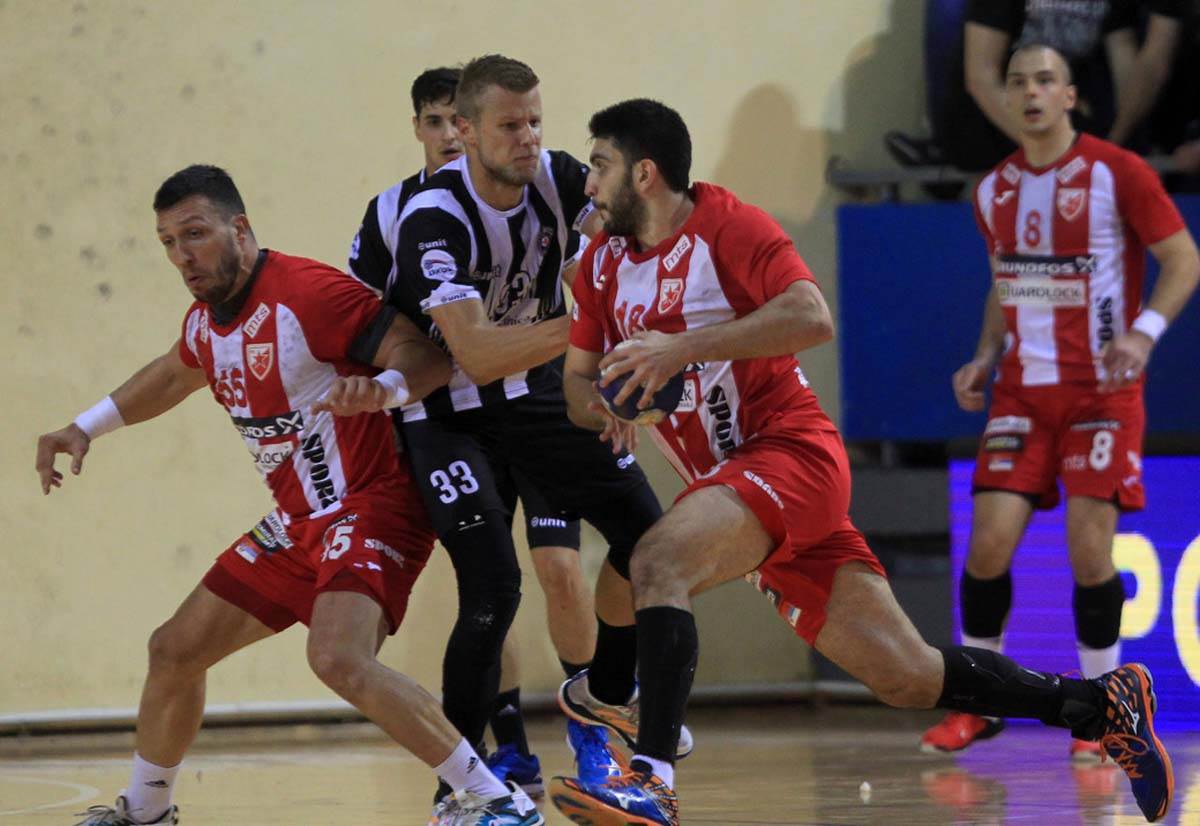 Partizan Zvezda rukomet  (17).jpg