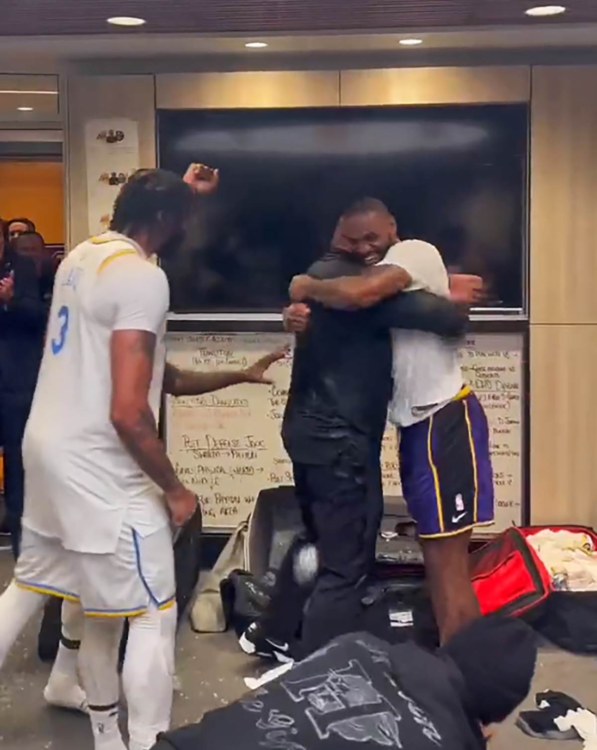 Darvin Ham Lejkersi (6).png