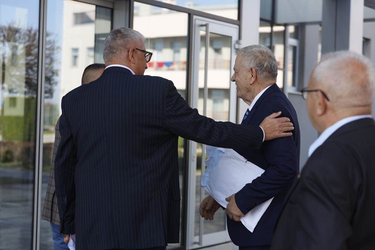 WhatsApp Image 2022-11-01 at 13.08.35 (1).jpg