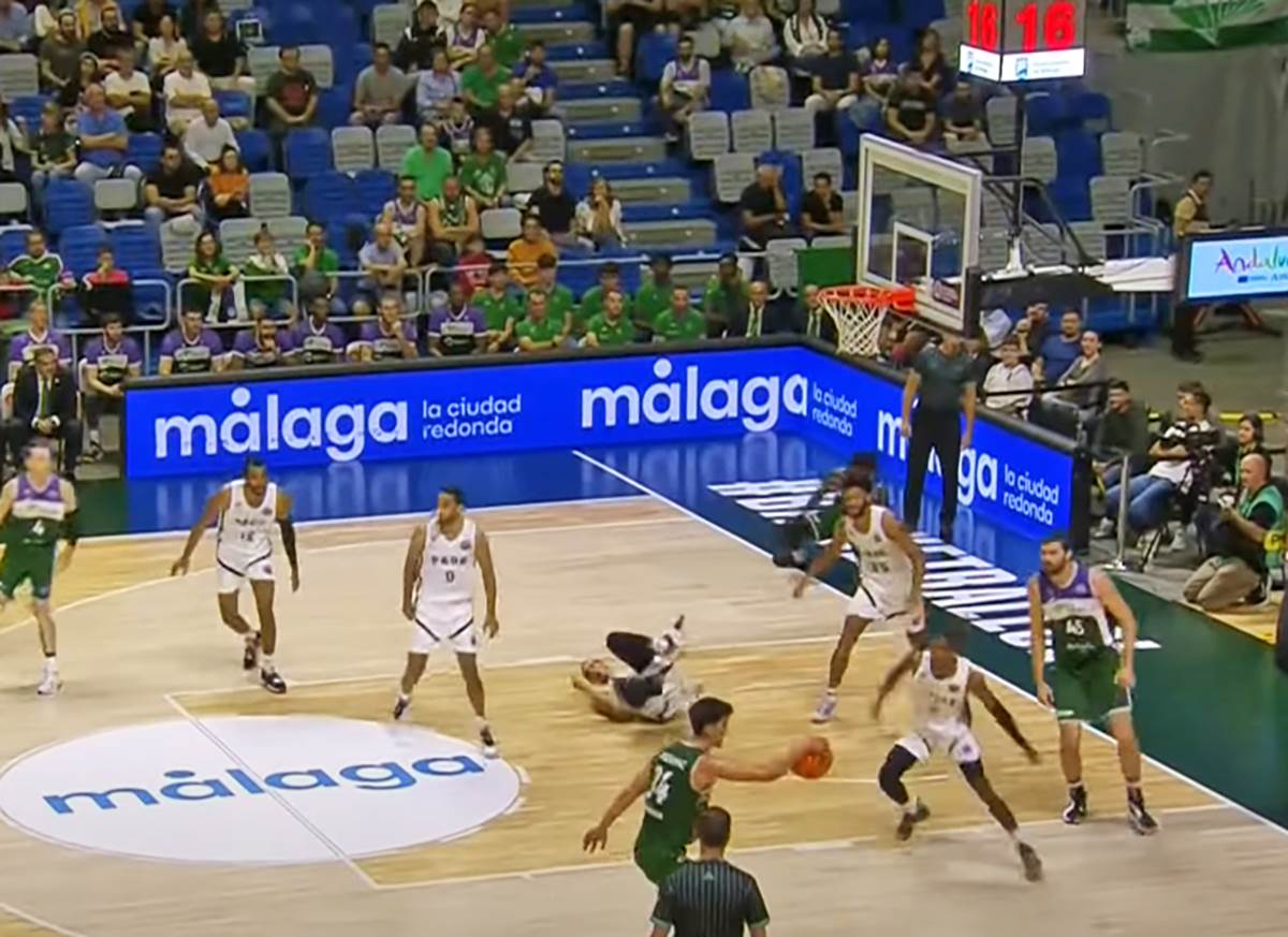 PAOK povreda igraca (8).png