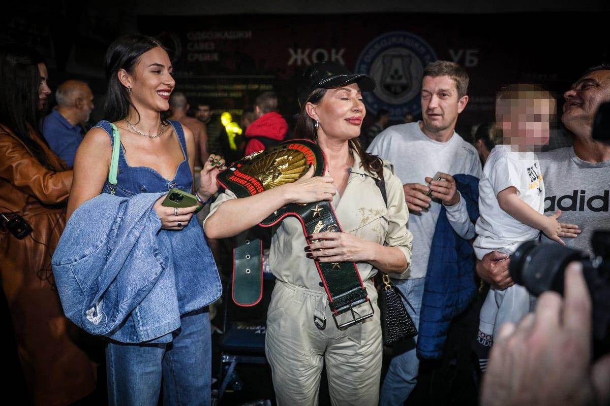 WhatsApp Image 2022-11-08 at 22.10.19 (1).jpg