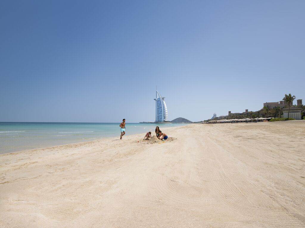Dubai_beach.jpg