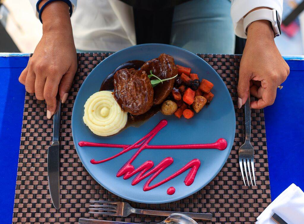 Dinner in the Sky 3.jpg