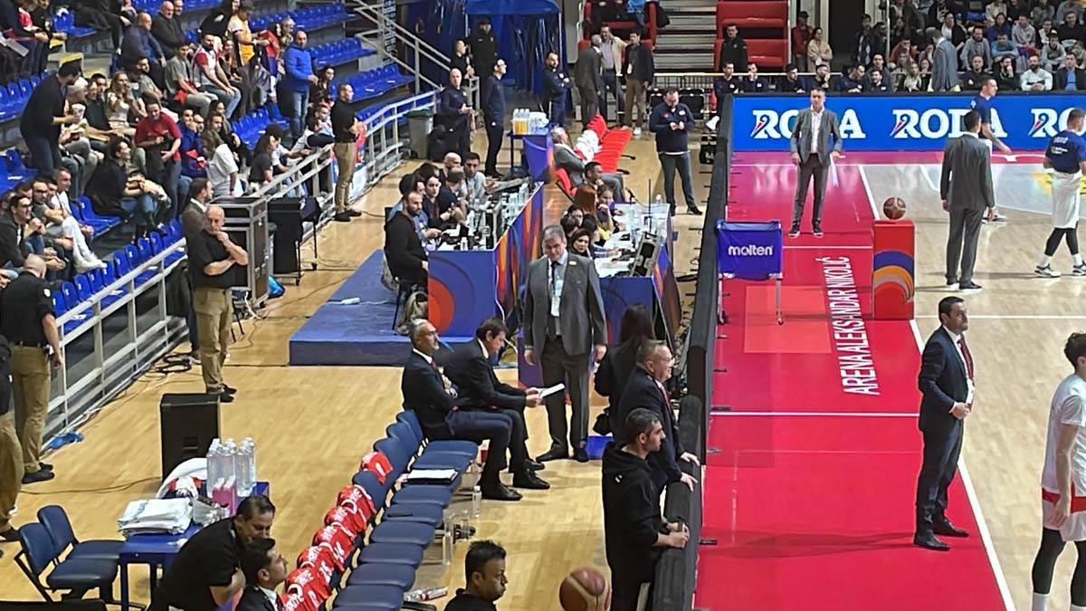 Ergin Ataman zvižduci u Pioniru