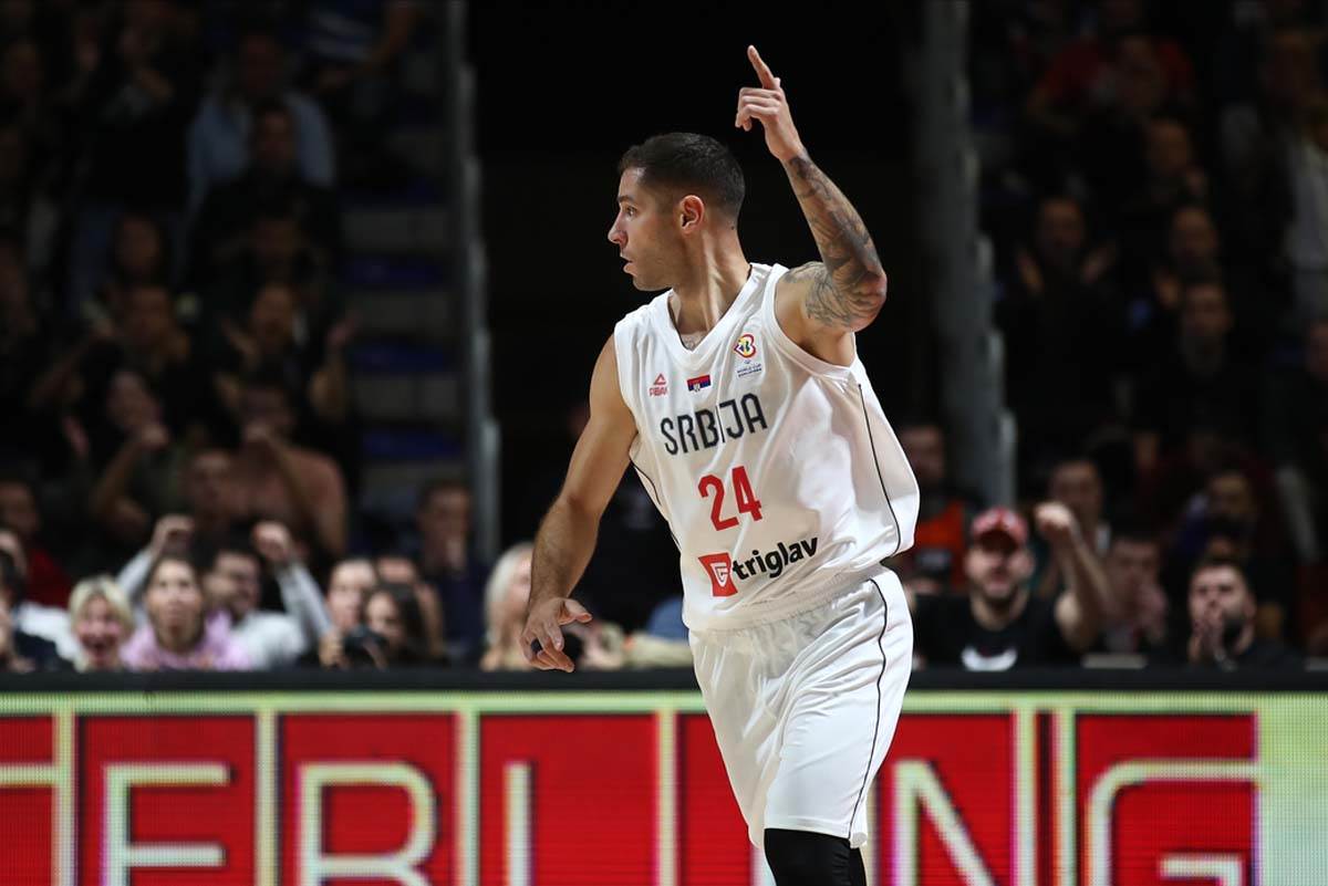 Svađa Svetislava Pešića i Ergina Atamana na meču Srbija - Turska