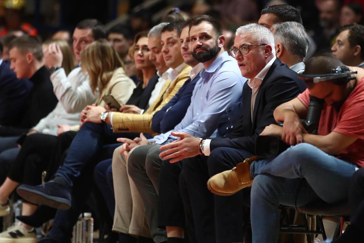 Svađa Svetislava Pešića i Ergina Atamana na meču Srbija - Turska