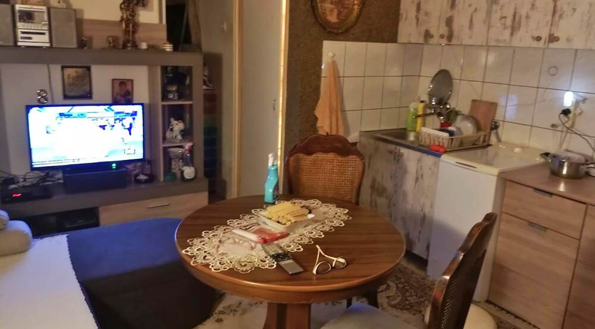 Prodaja stan kanarevo brdo (3).jpg