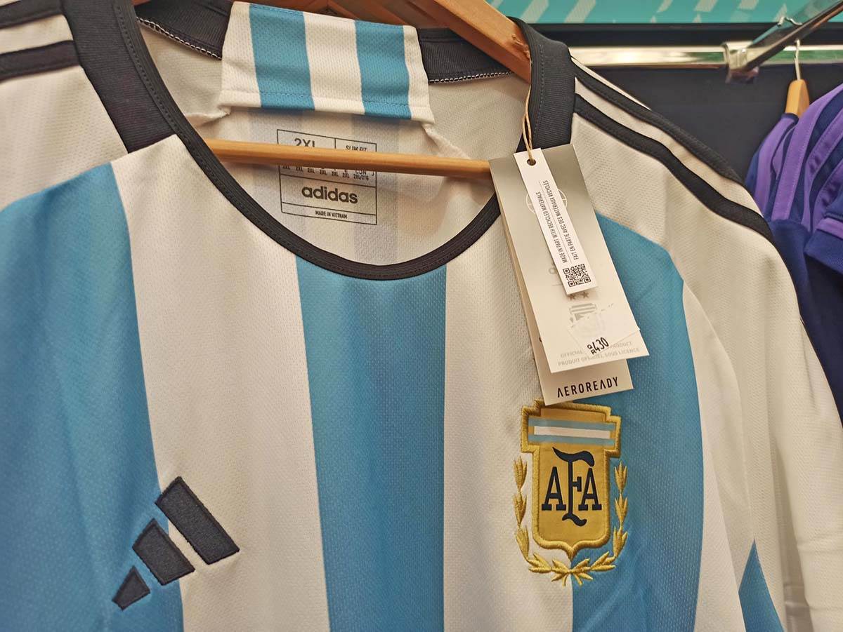 Fifa shop u Kataru (10).jpeg
