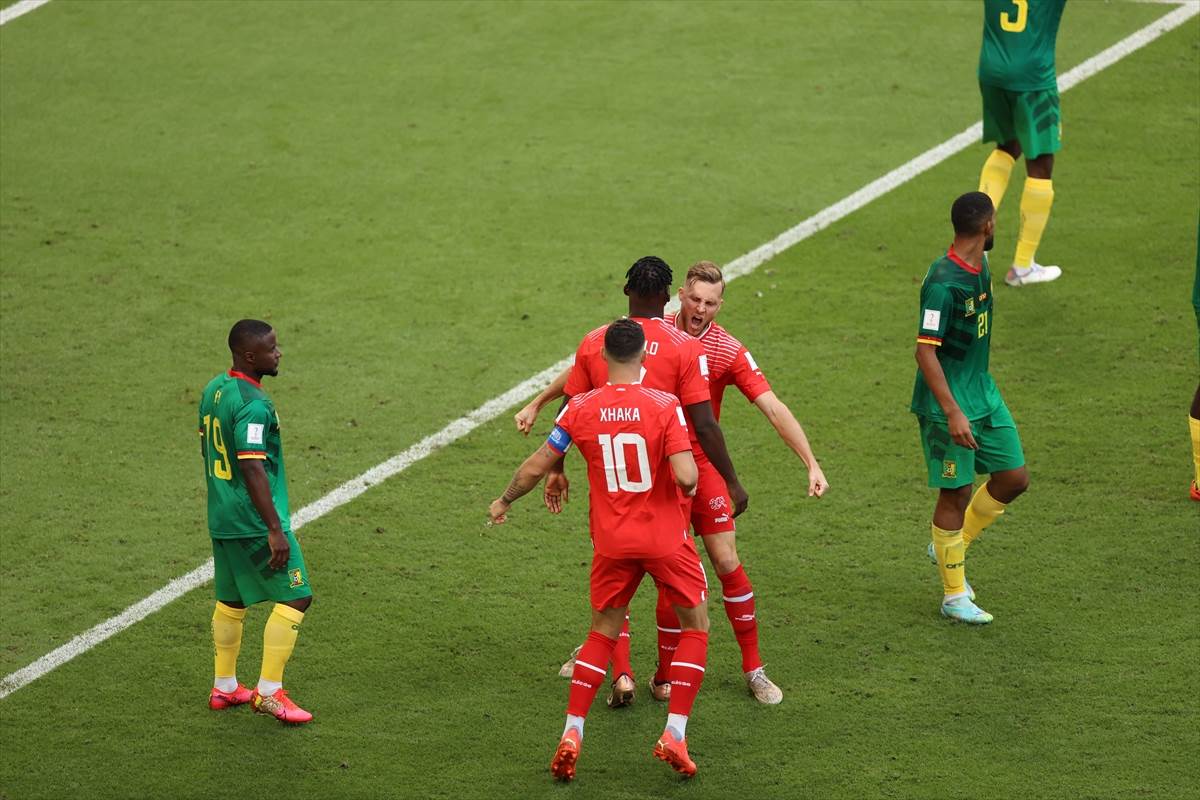 Švajcarska Kamerun Katar 2022 (1).jpg