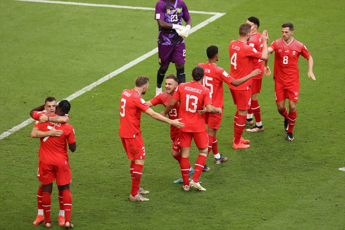 Švajcarska Kamerun Katar 2022 (4).jpg