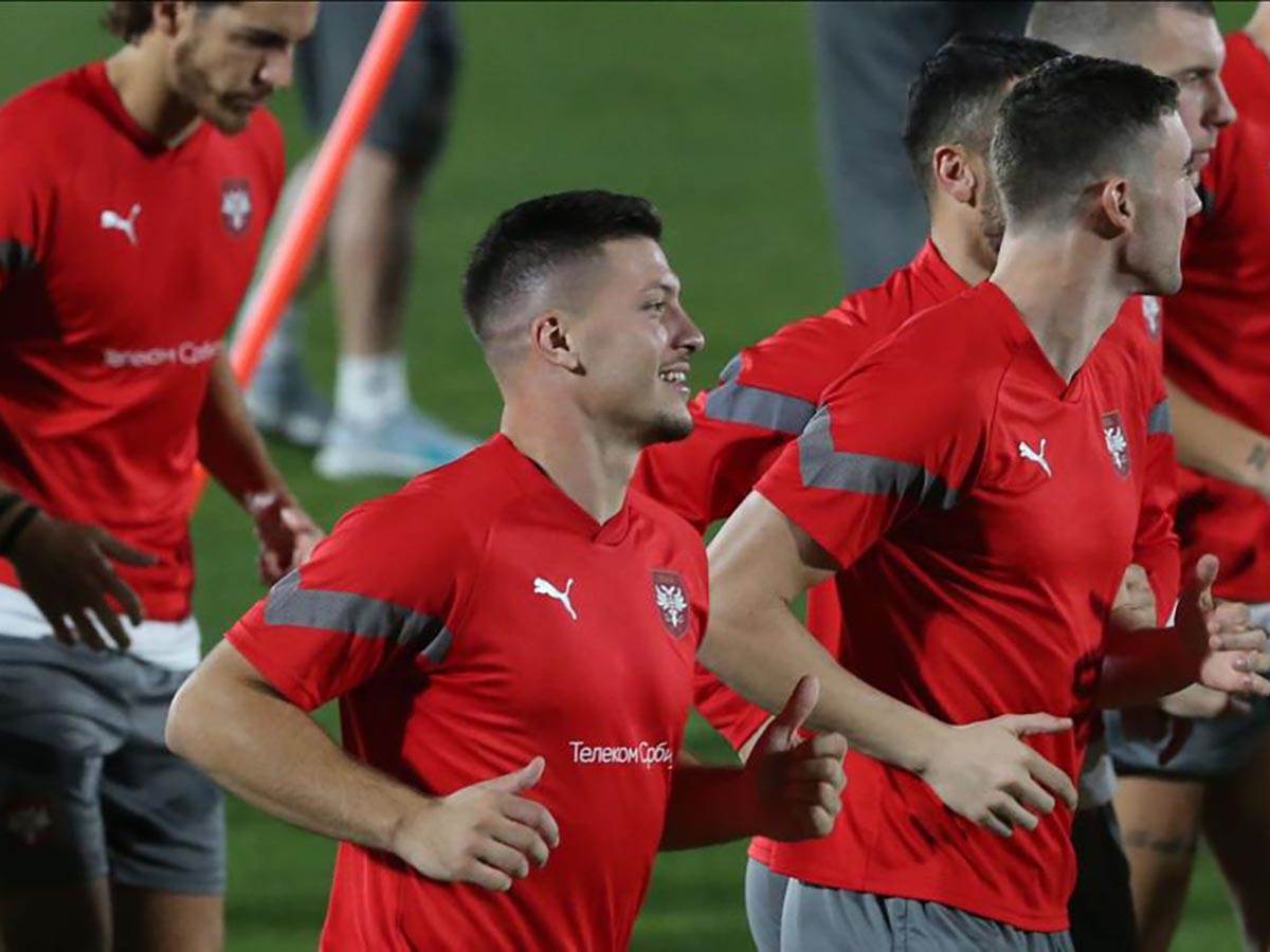 WhatsApp Image 2022-11-25 at 17.17.25 (5).jpg