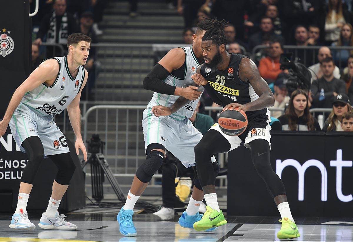 PARTIZAN vs VALENCIA 66.jpg