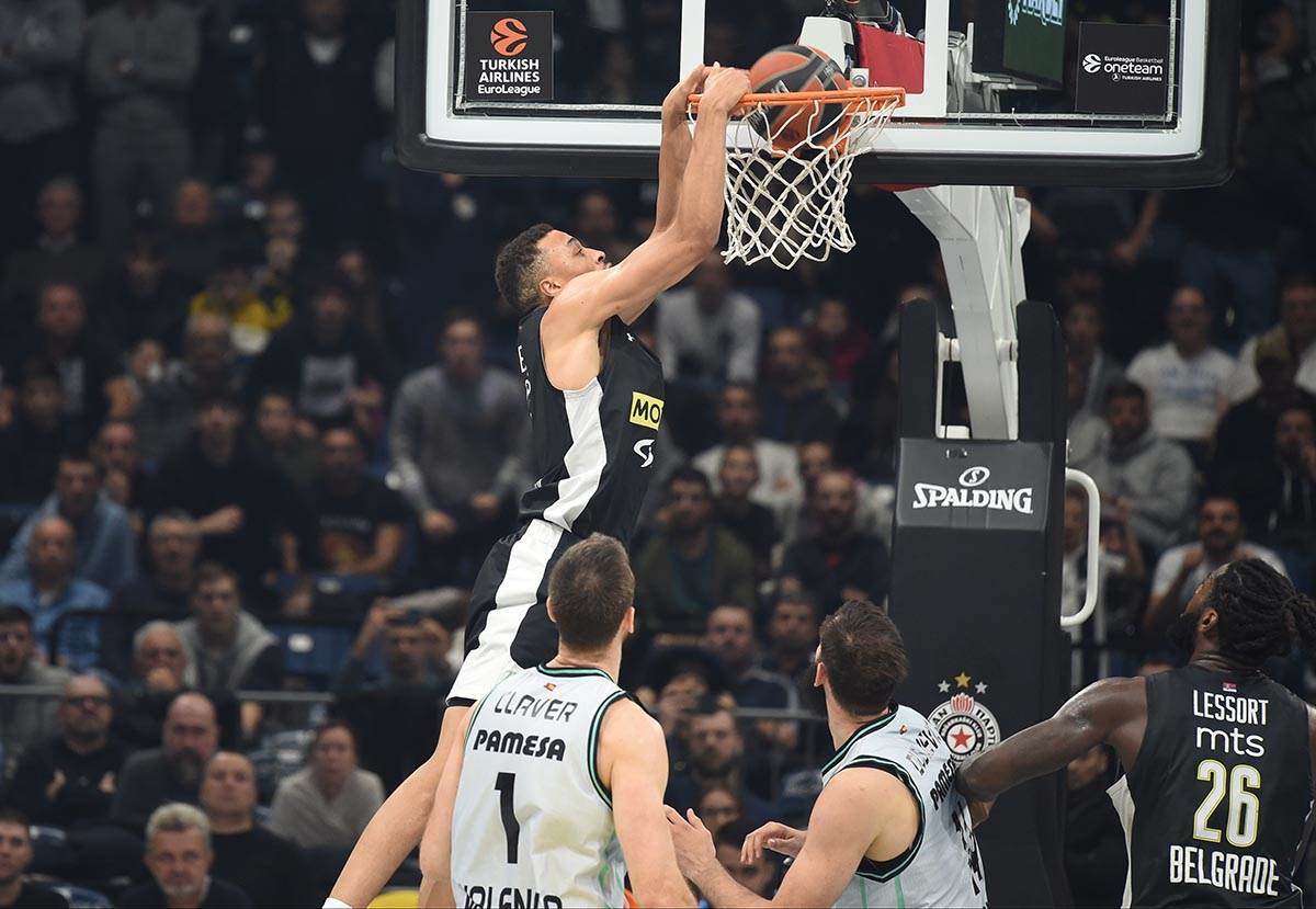 PARTIZAN vs VALENCIA 72.jpg