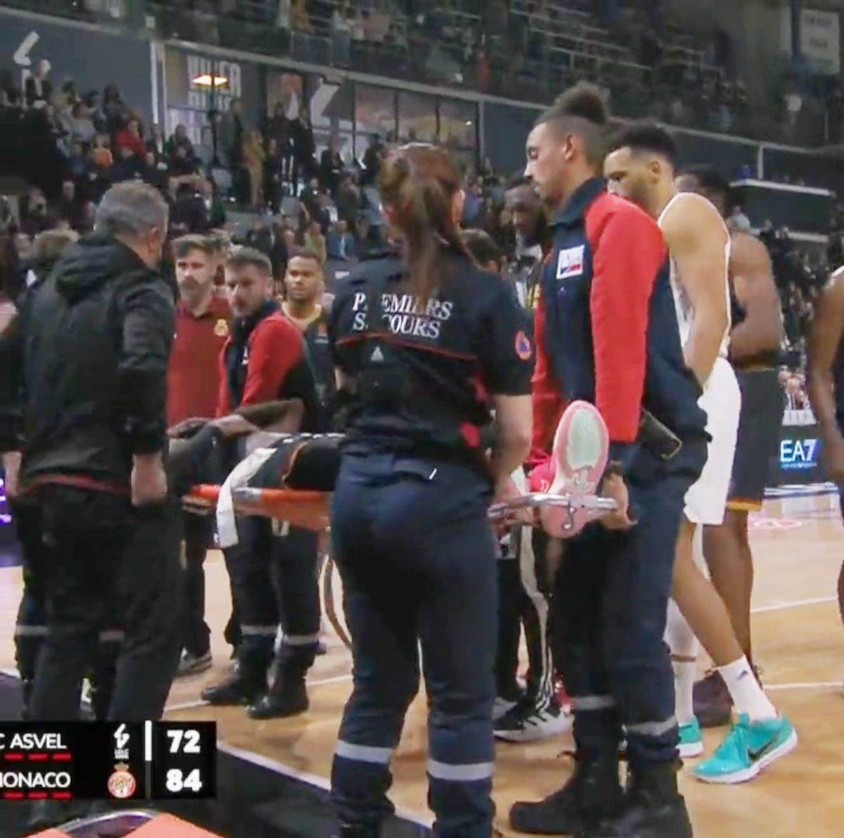 Džon Braun povreda u Evroligi iznet na nosilima