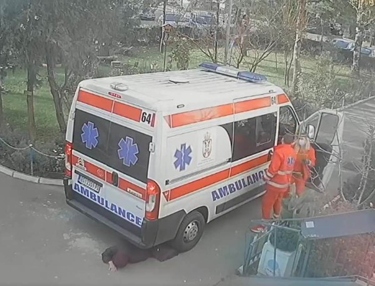 Hitna pomoć udes  (5).jpg