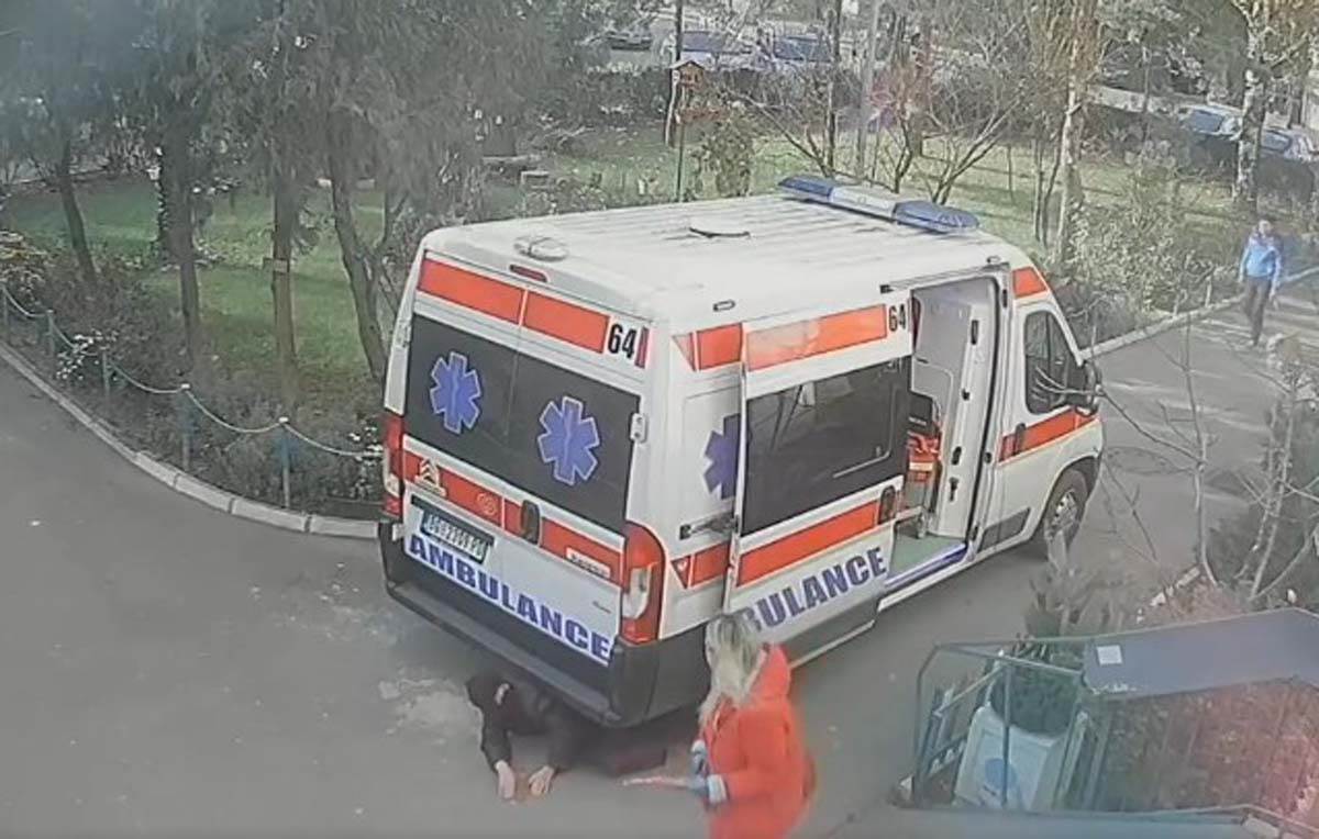 Hitna pomoć udes  (6).jpg