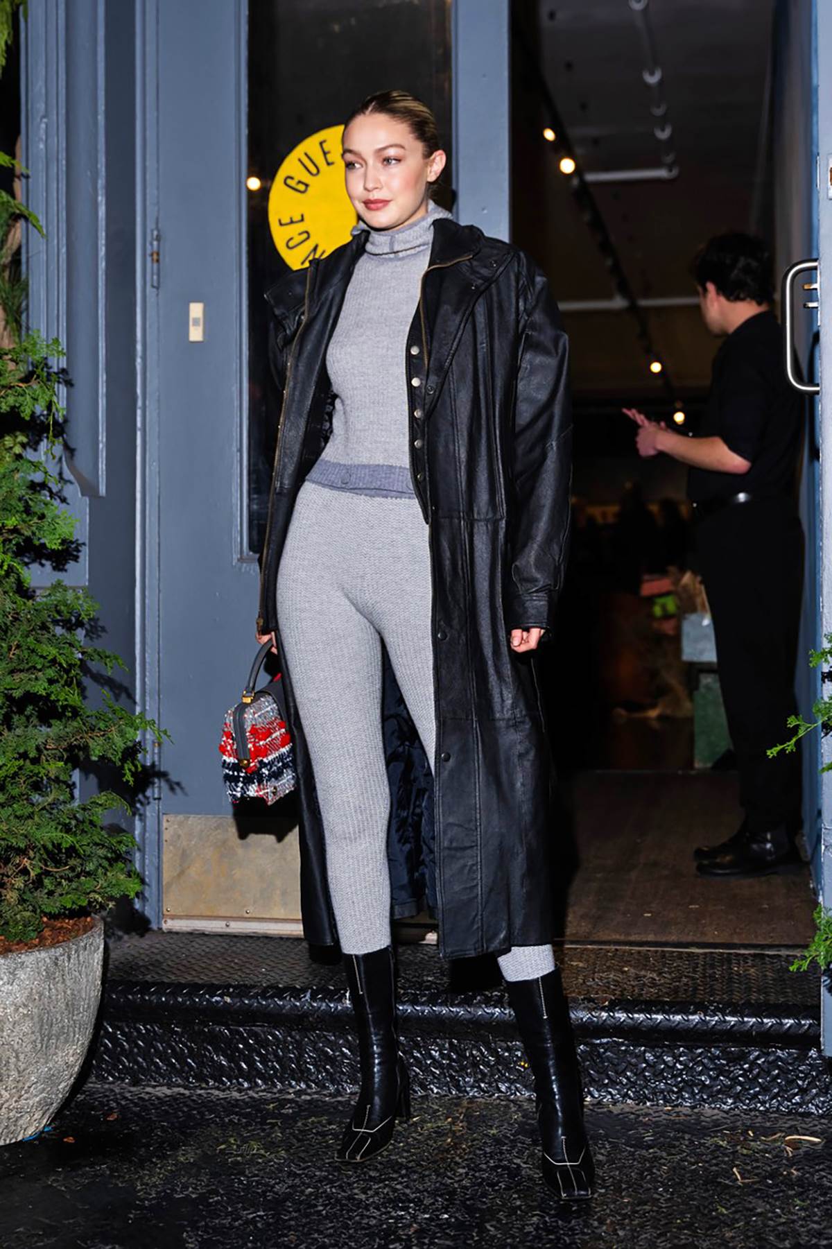 Điđi Hadid u helankama (4).jpg