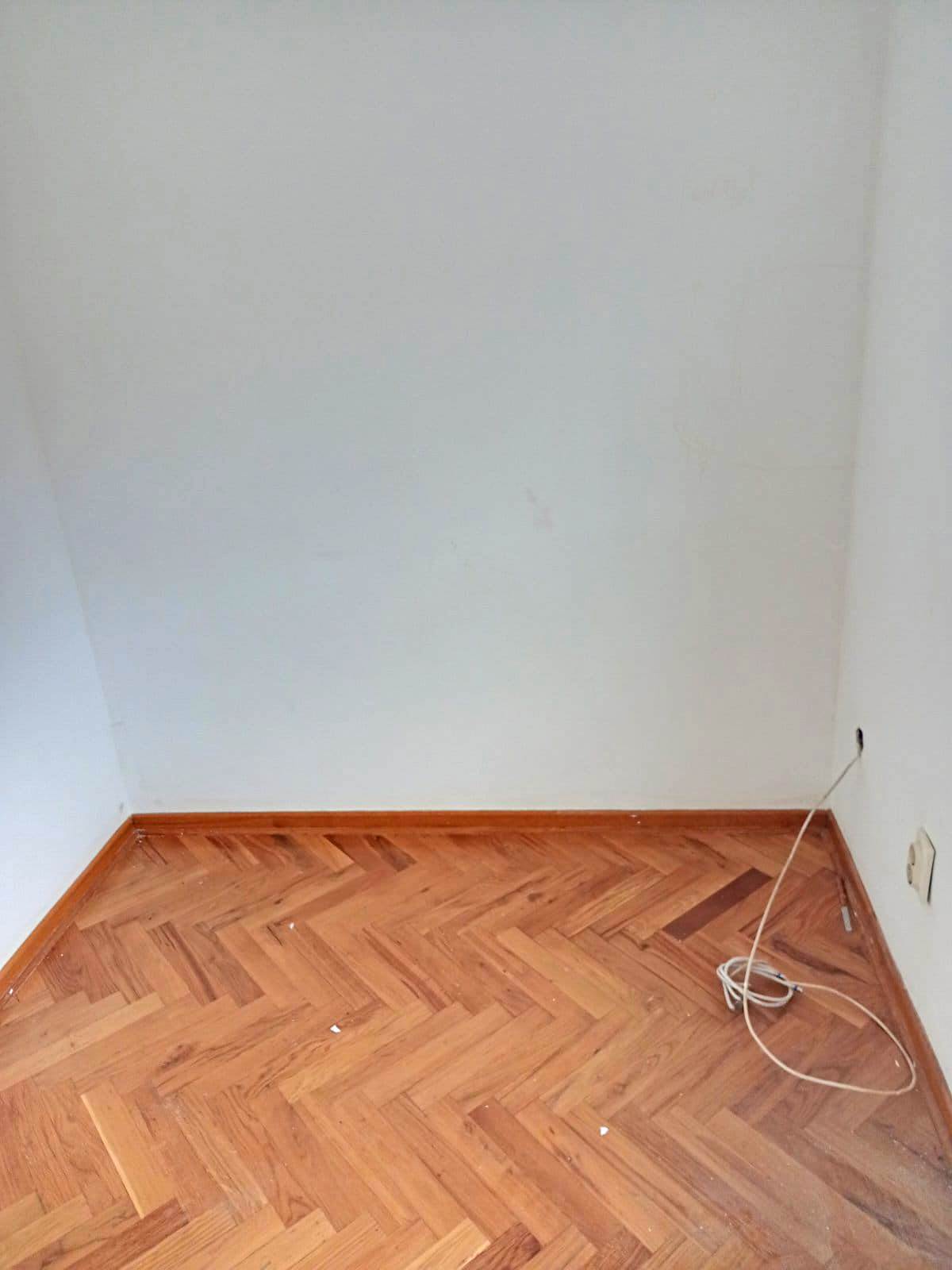 Stan na prodaju na Medakoviću 1300 evra kvadrat