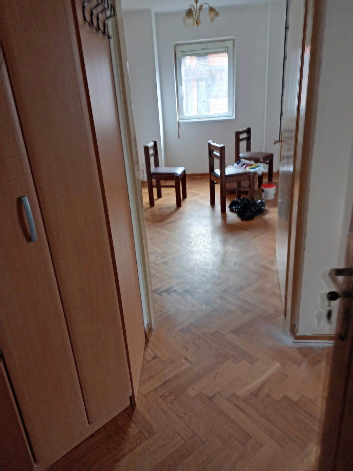 Stan na prodaju na Medakoviću 1300 evra kvadrat