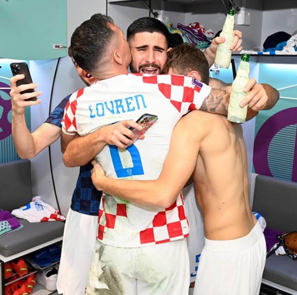 Dejan Lovren  (6).jpg