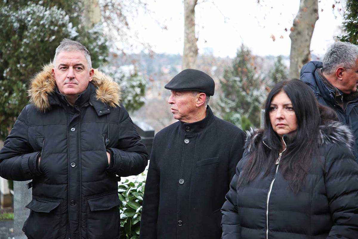 Sahrana Miodraga Ješića fotografije