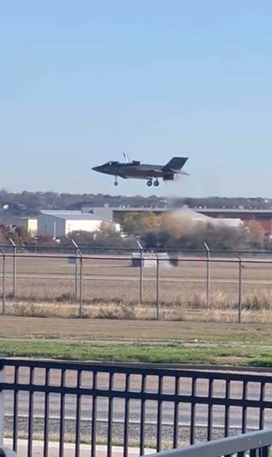 borbveni avion  (6).jpg