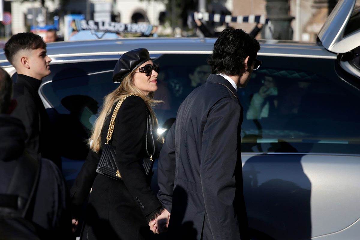 siniša mihajlović ariana porodica 1.jpg