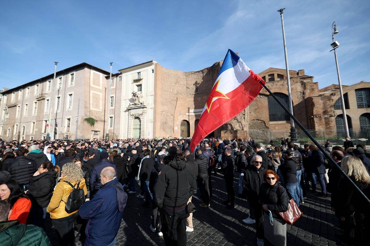 Igor Štimac rekao da je FIFA namestila Mundiajl Mesiju