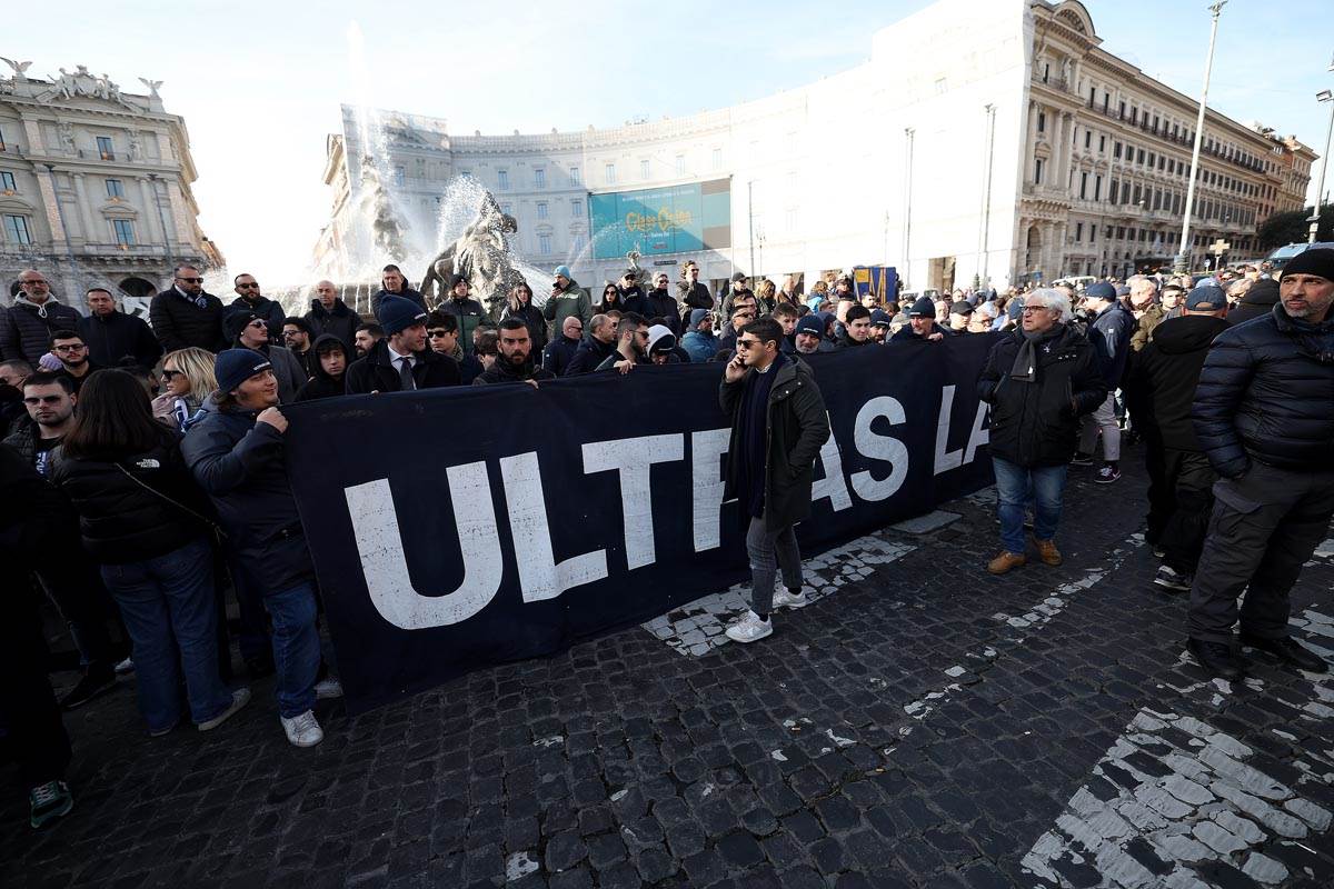 Igor Štimac rekao da je FIFA namestila Mundiajl Mesiju