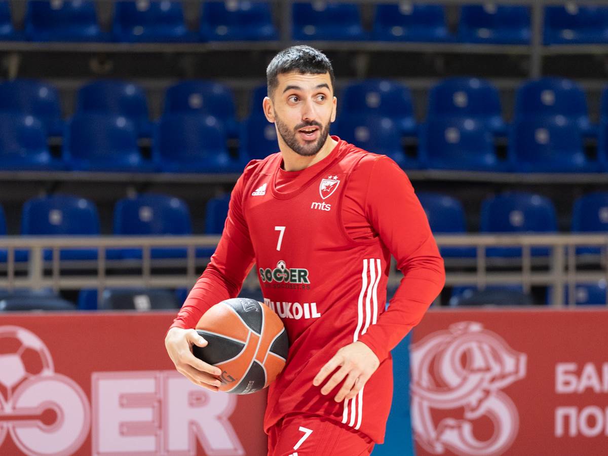 Da li Kampaco igra protiv Olimpijakosa