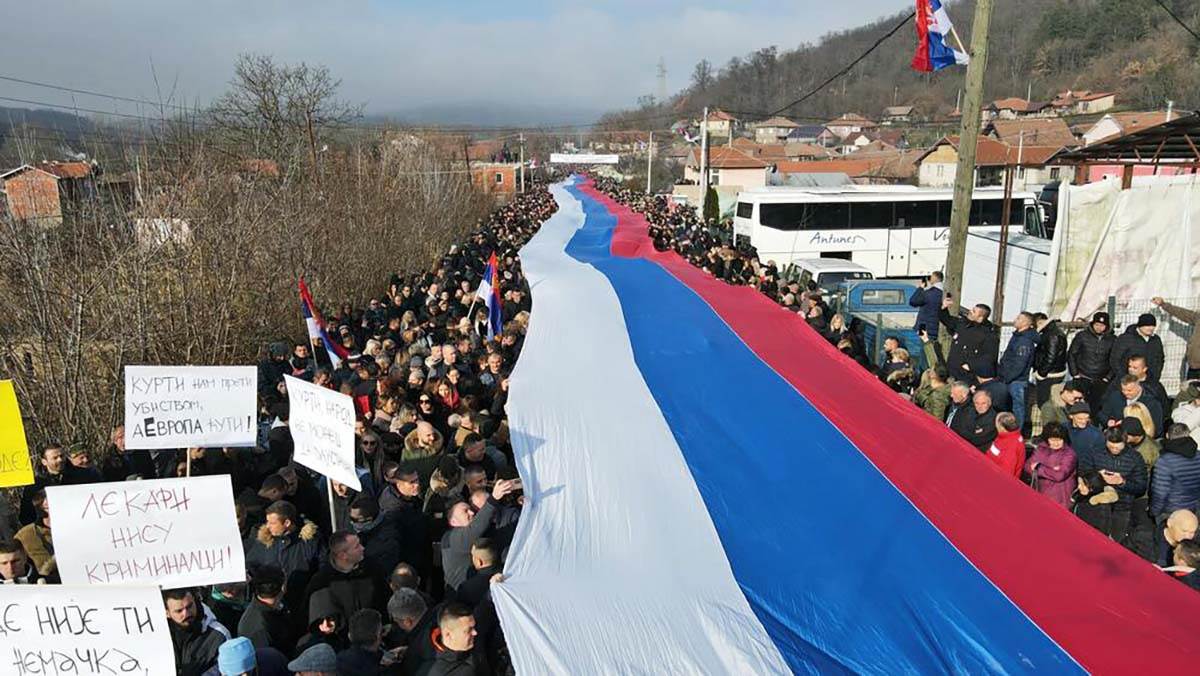 Srbi na barikadama Kosovo (3).jpg
