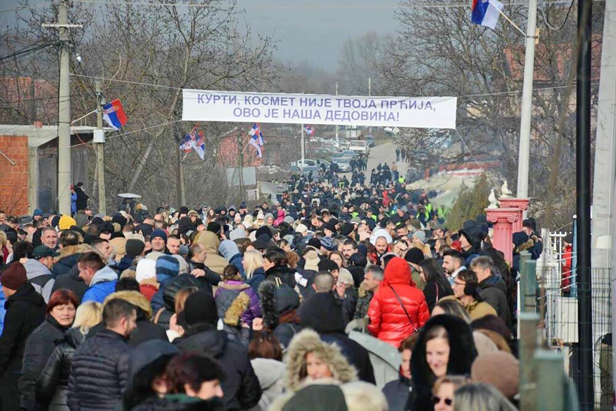 Srbi na barikadama Kosovo (14).jpg