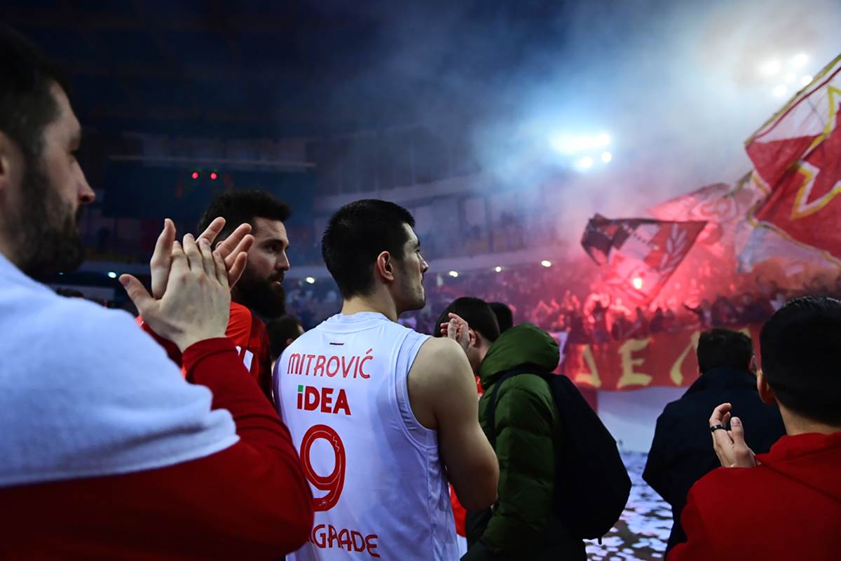 Crvena Zvezda Olimpijakos Evroliga (7).jpg