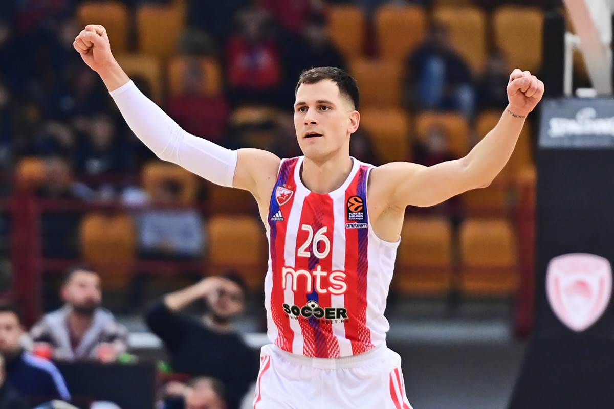 Crvena Zvezda Olimpijakos Evroliga (9).jpg