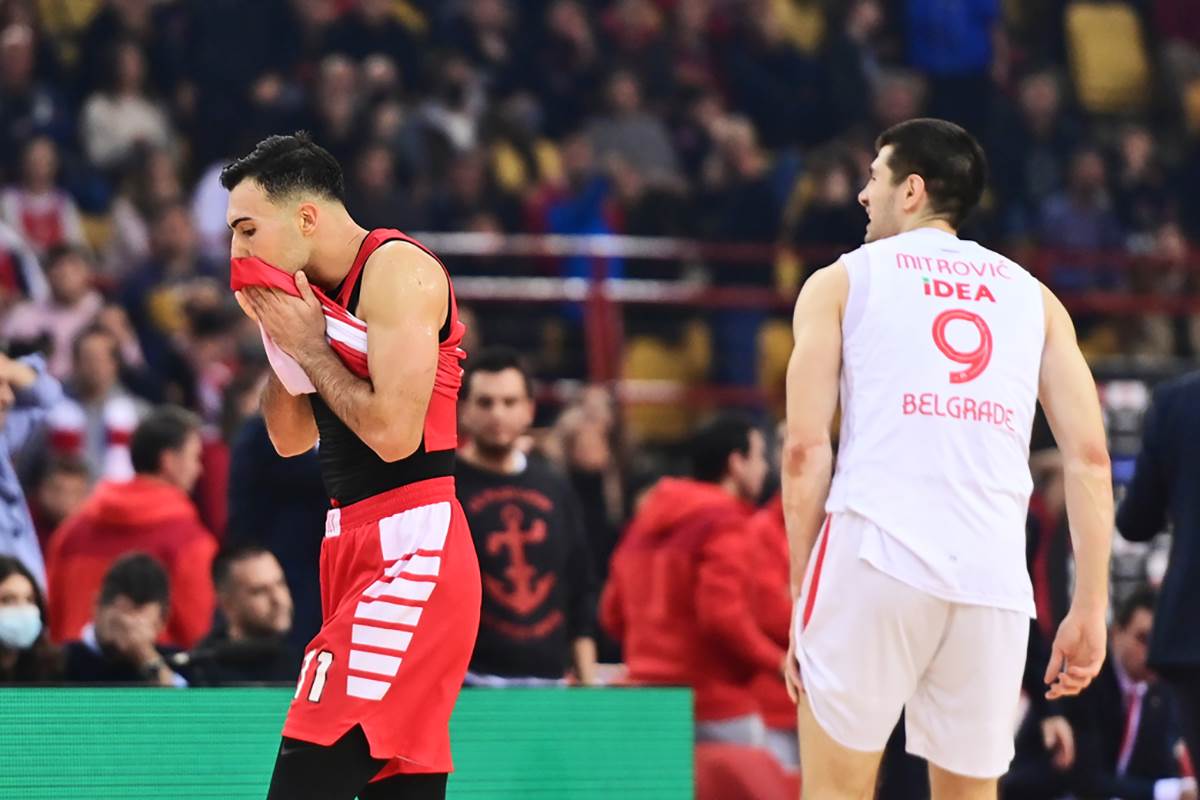 Crvena Zvezda Olimpijakos Evroliga (12).jpg