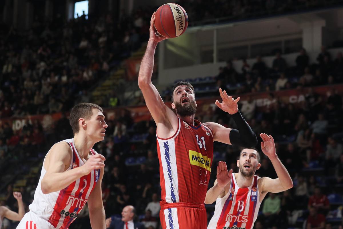 Crvezna Zvezda - Borac Cacak-2.jpg