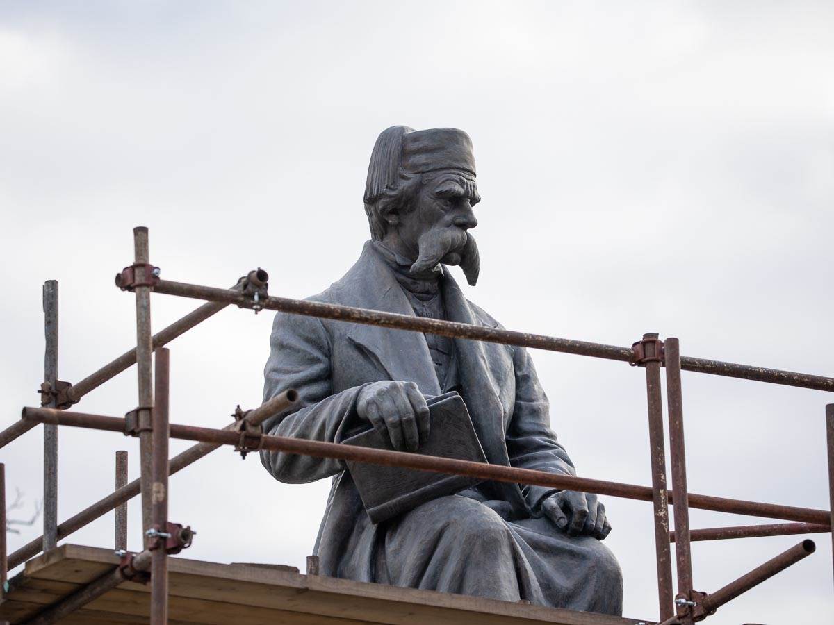 Vuk Karadžić spomenik-0109.jpg