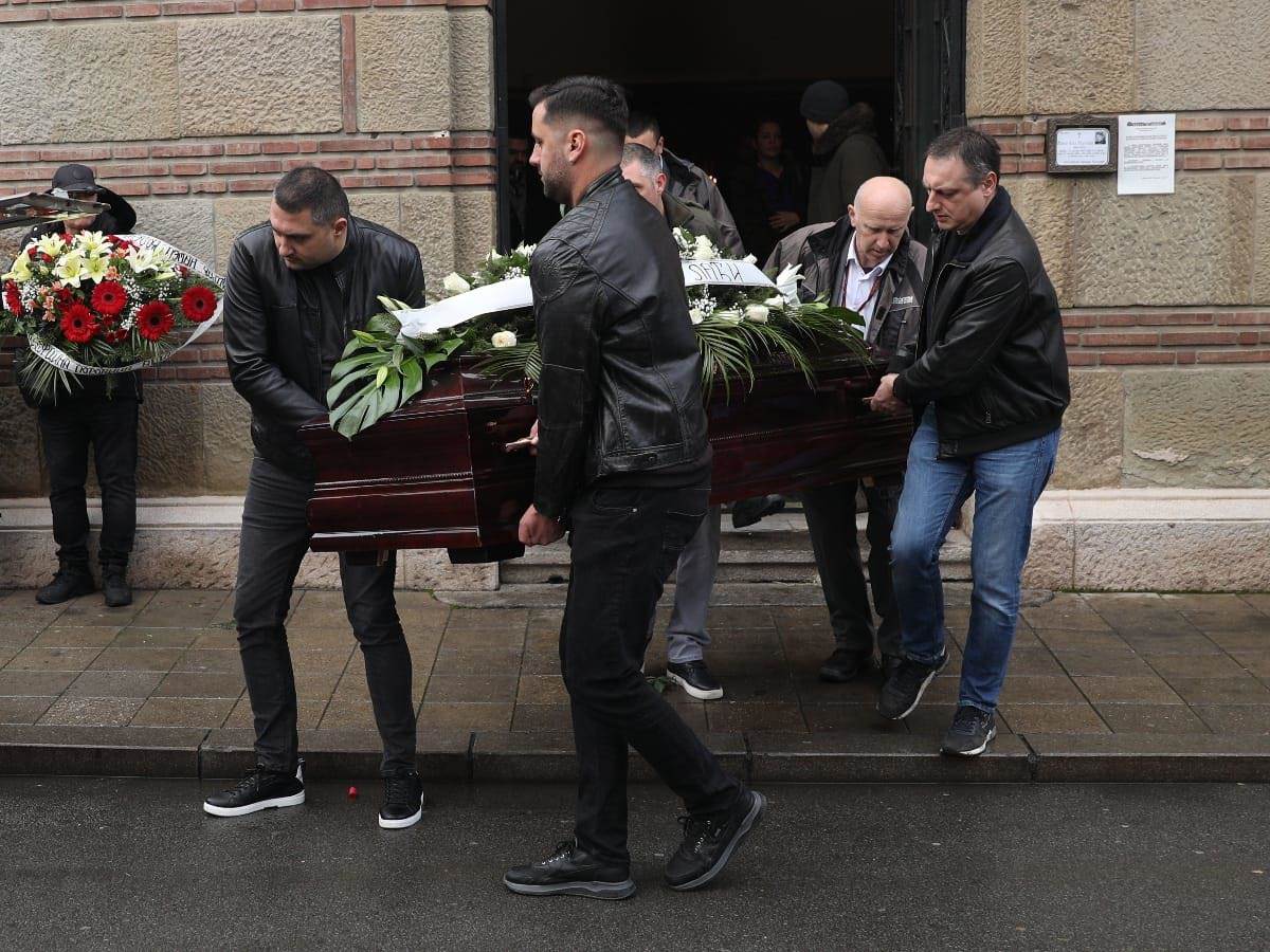 SAHRANA MILANA RADULOVIĆA LAĆE (4).jpg