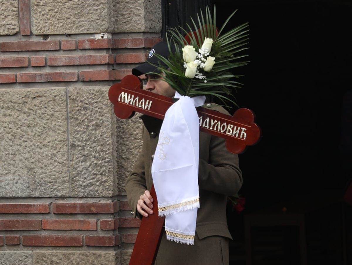 SAHRANA MILANA RADULOVIĆA LAĆE (7).jpg