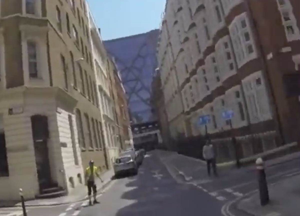 Izašao iz voza pa ga stigao na sledećoj stanici