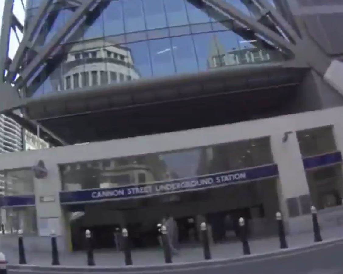 Izašao iz voza pa ga stigao na sledećoj stanici