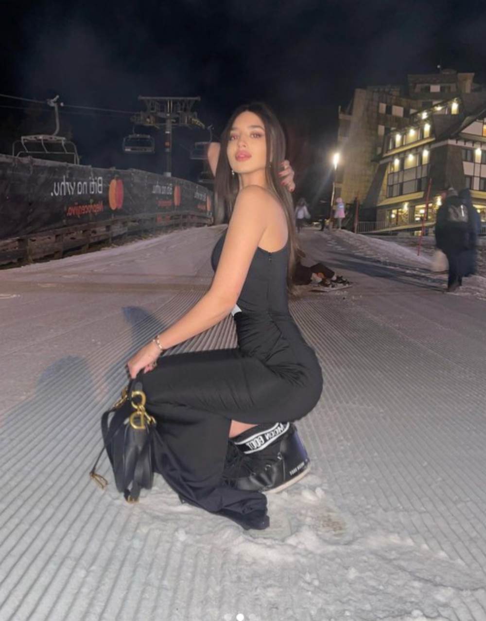 đina džinović2.png