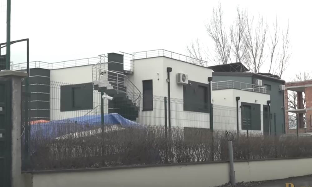 đani kuća na savi3.png