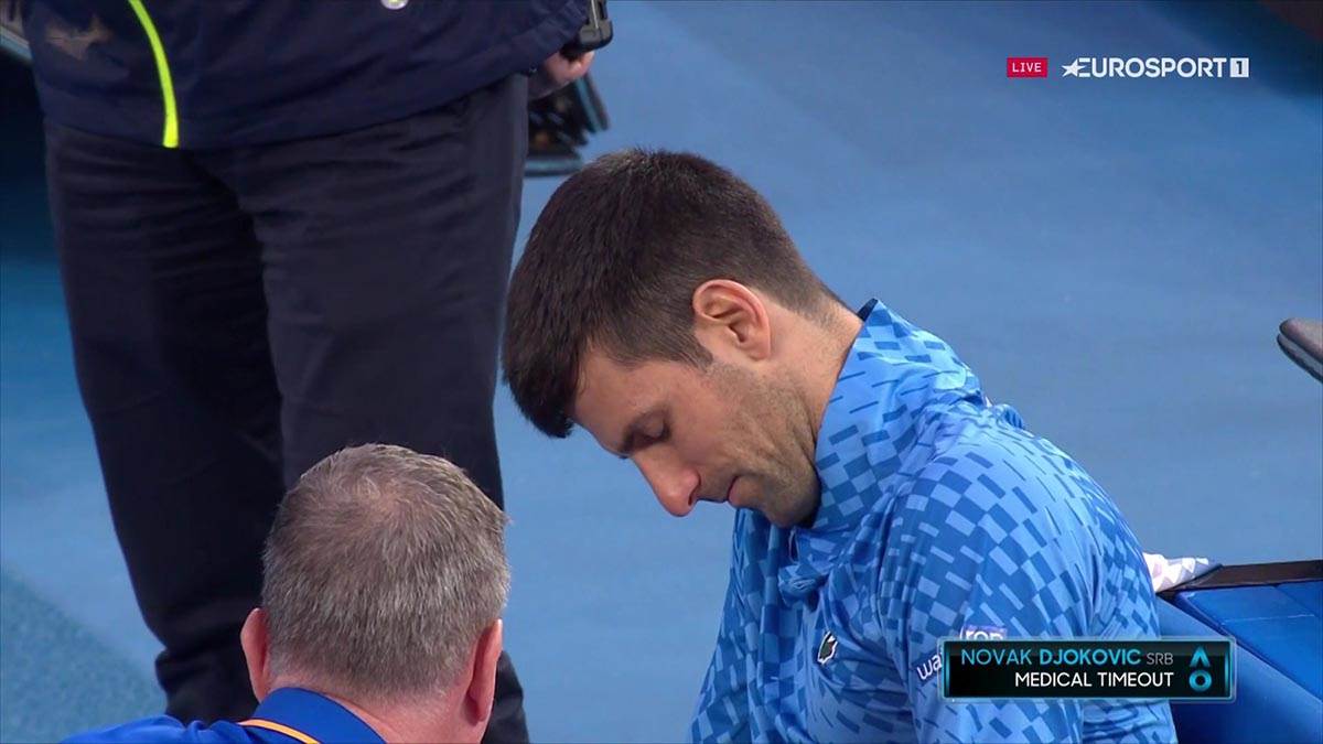 Novak Đoković pao na zemlju i tražio medicinski tajmaut